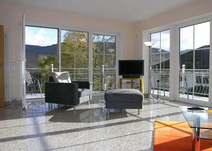 Mama Mosel Bernkastel-Kues